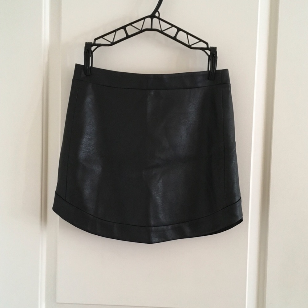 NWT BCBG black faux leather miniskirt
